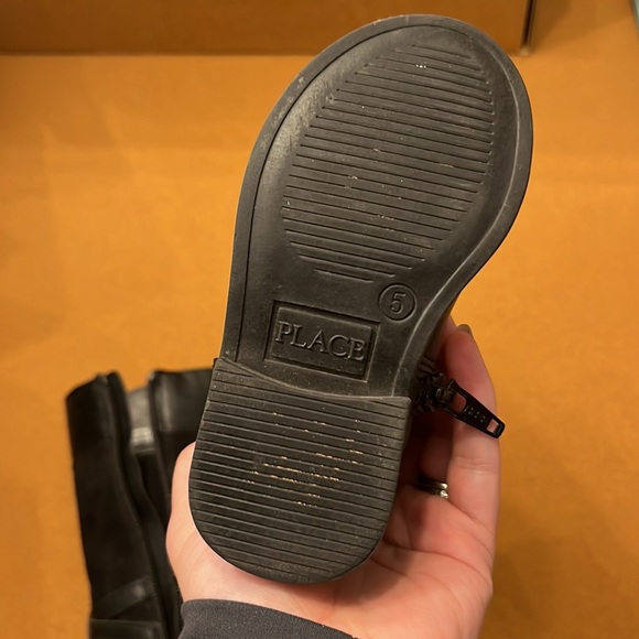 CHILDREN’s PLACE size 5 toddler knee-high pleather boots - Picture 3 of 5